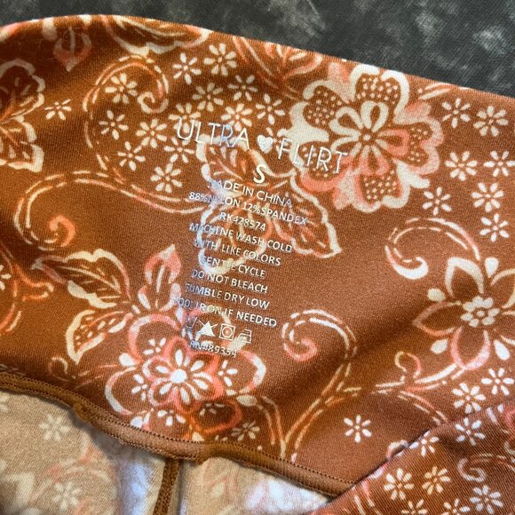 Ultra Flirt Brown Paisley Biker Shorts - Picture 2 of 3